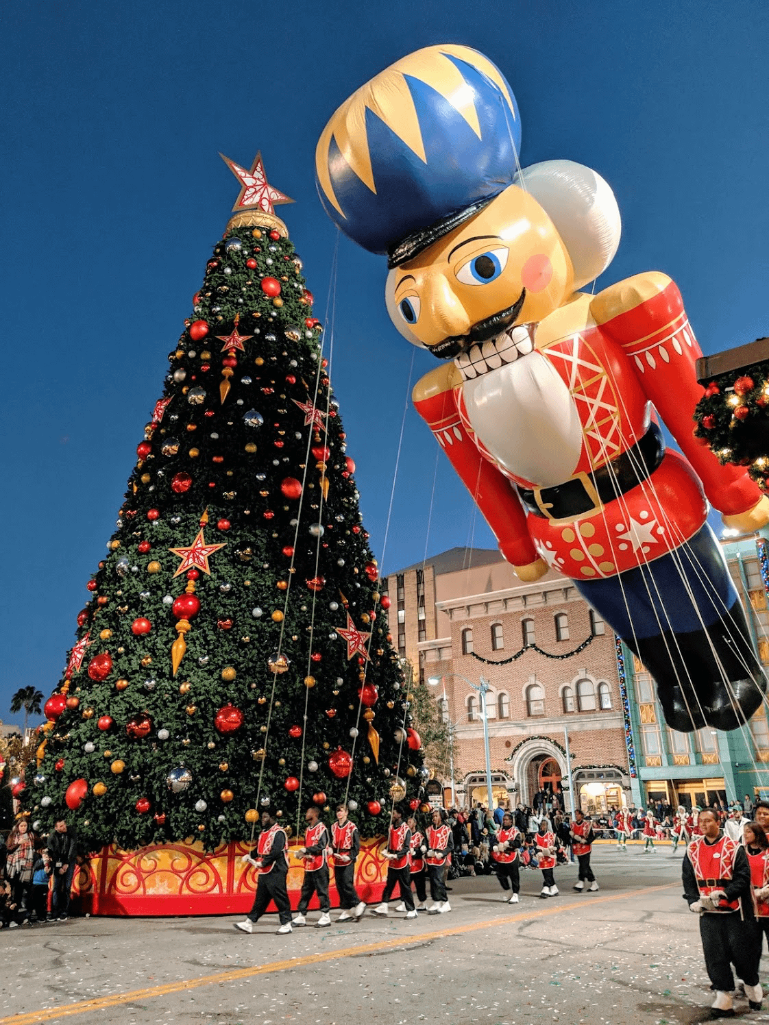 Navidad en UNIVERSAL ORLANDO — Servirsol Travel Agency Navidad en UNIVERSAL ORLANDO — Servirsol Travel Agency